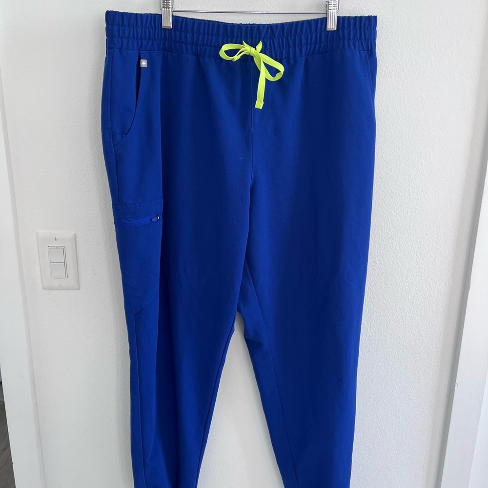 Figs Blue Scrub Set with Neon Accent - Picture 4 of 7